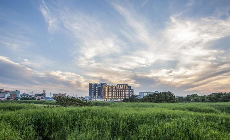 Brown Suites Hotel And Resort Jeju Buitenkant foto