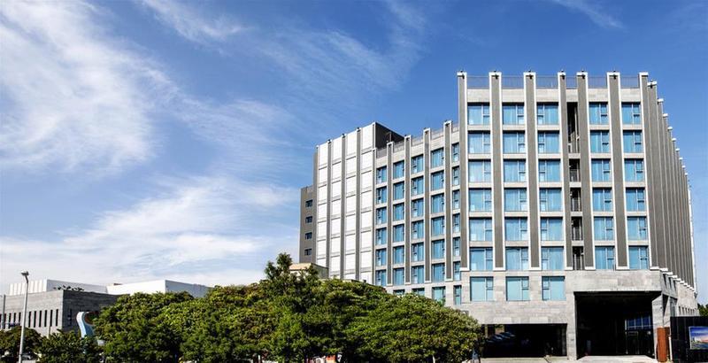 Brown Suites Hotel And Resort Jeju Buitenkant foto